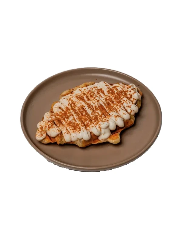 Cinnamon Bun Croffle at Shaghf Cafe